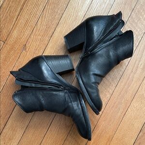 Paul Green Black Leather Ankle Boots Womens 2 Zippers 8.5 / 3 inch Heels